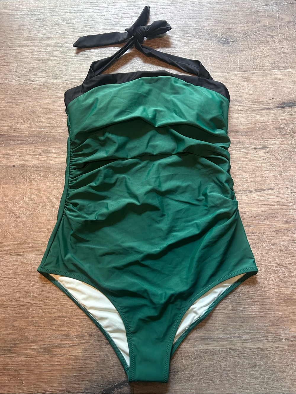 Halter One-Piece Swimsuit Womens Size M Green Halter Ruched Tummy Control